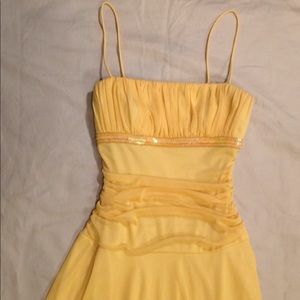 Beautiful yellow dress